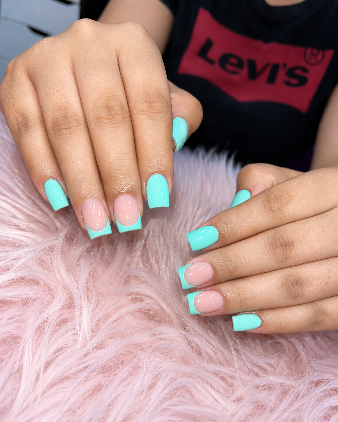French teal/menta color